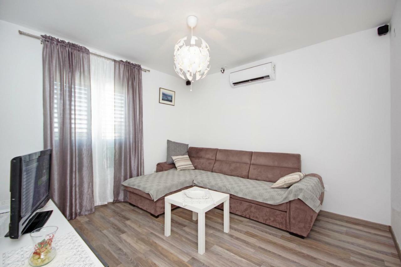 Nugal Apartment Makarska Exterior photo